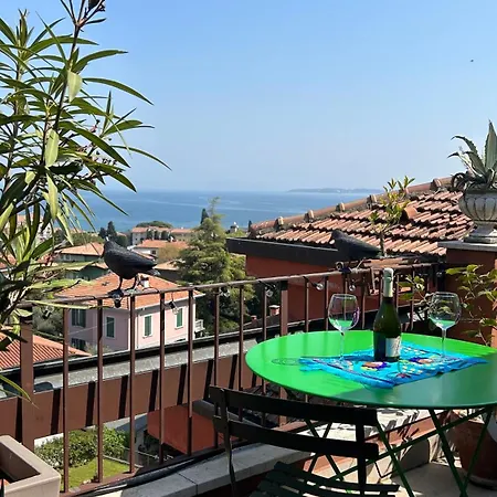 Attico In The City Center, Terrace & Stunning Lake View *