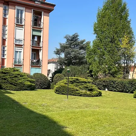 Apartment Attico In The City Center, Terrace & Stunning Lake View *