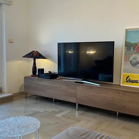 Attico In The City Center, Terrace & Stunning Lake View Desenzano del Garda