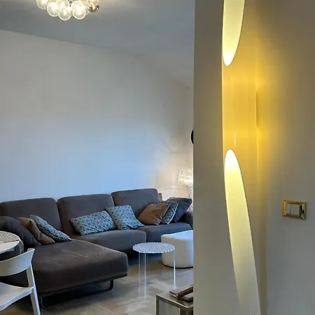 Attico In The City Center, Terrace & Stunning Lake View