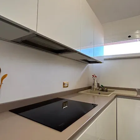Apartment Attico In The City Center, Terrace & Stunning Lake View