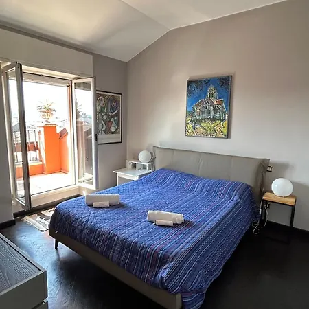 Apartment Attico In The City Center, Terrace & Stunning Lake View *