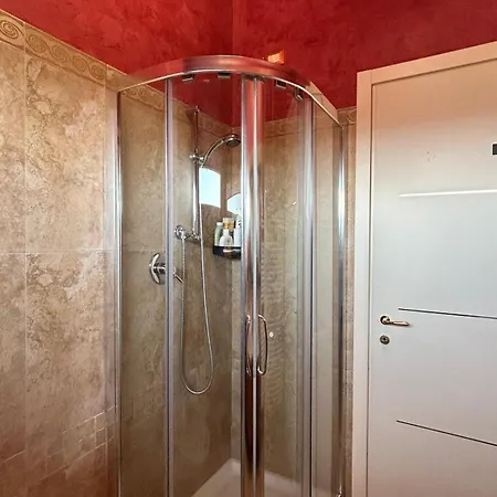 Attico In The City Center, Terrace & Stunning Lake View *