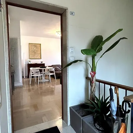 Attico In The City Center, Terrace & Stunning Lake View
