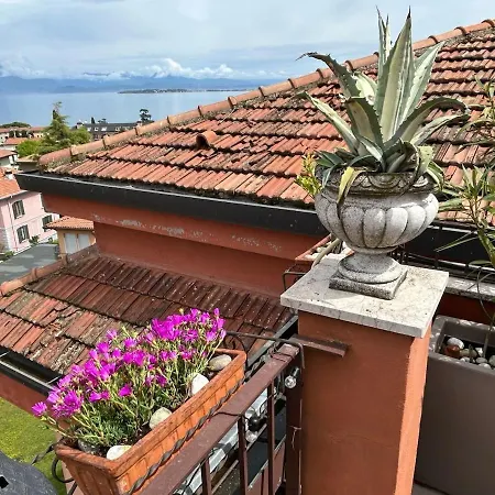 Apartment Attico In The City Center, Terrace & Stunning Lake View *