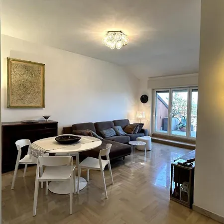 Attico In The City Center, Terrace & Stunning Lake View